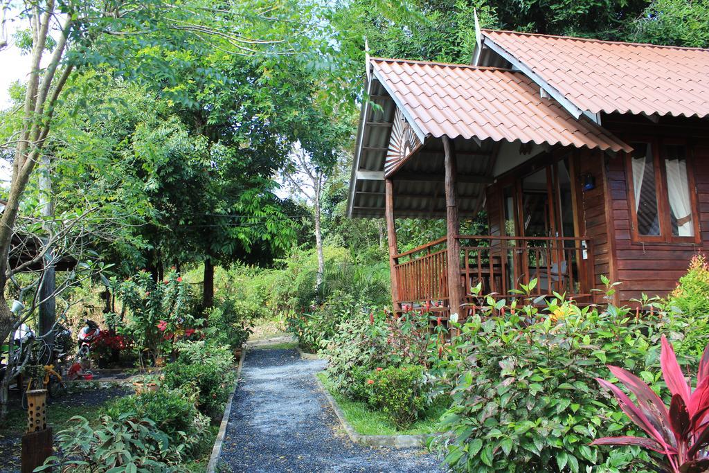 Hotel Lanta Happy Hill Ko Lanta Exterior foto