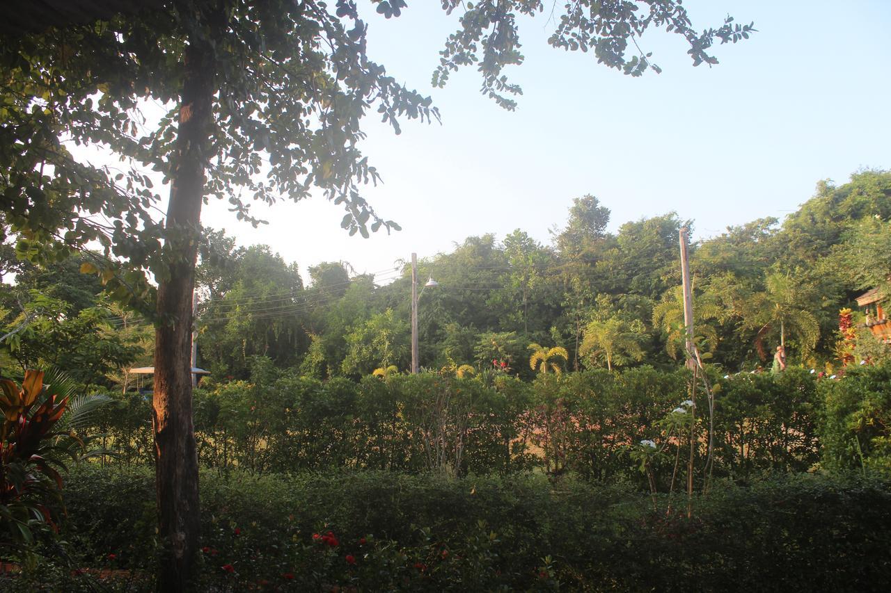 Hotel Lanta Happy Hill Ko Lanta Exterior foto