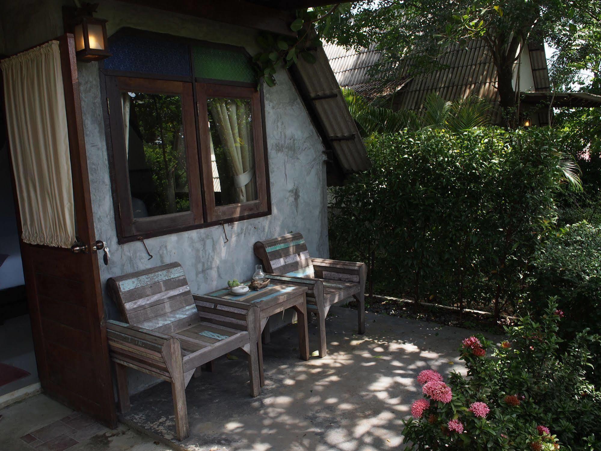 Hotel Lanta Happy Hill Ko Lanta Exterior foto