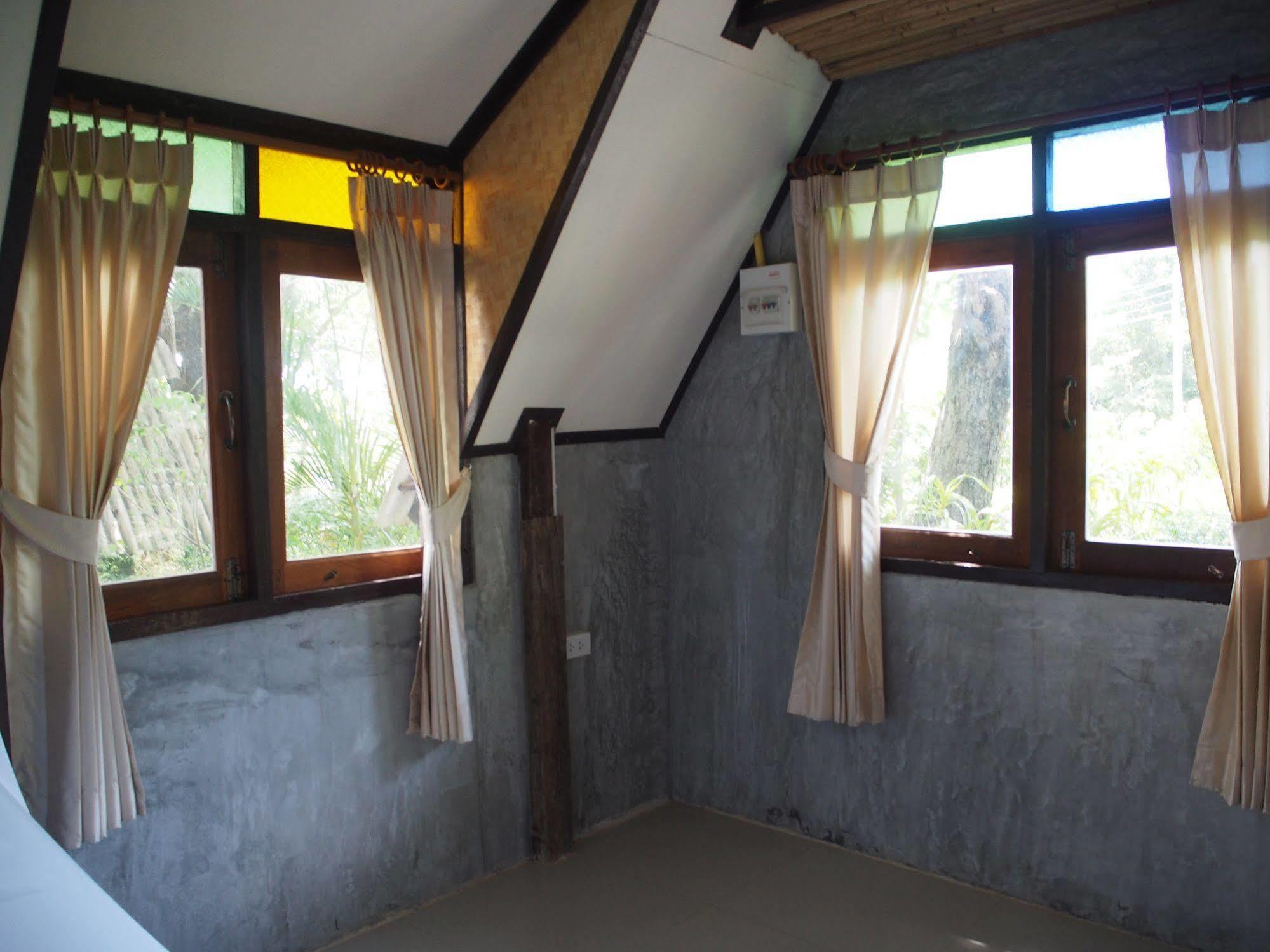 Hotel Lanta Happy Hill Ko Lanta Exterior foto